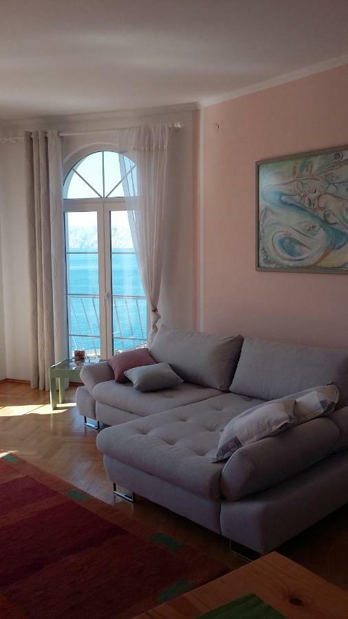 Die Appartements Glavas,Eckwohnunge Fuer 2 Personen Novi Vinodolski Exterior photo